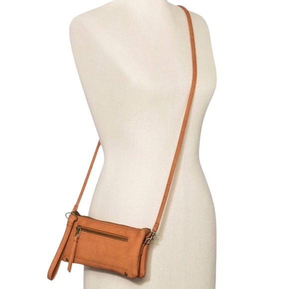 Universal Thread Handbags - NEW Universal Thread WALLET ON STRING Crossbody Wristlet Handbag Purse Brown NWT